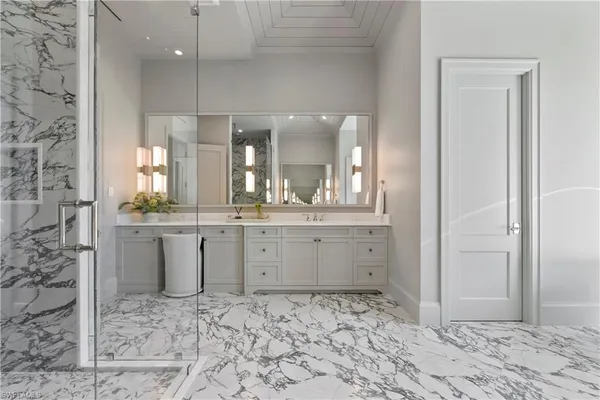 $17,950,000 | 285 Central Avenue, Naples, FL 34102
