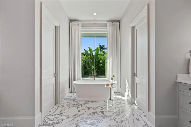 $17,950,000 | 285 Central Avenue, Naples, FL 34102