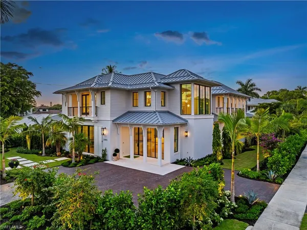 $17,950,000 | 285 Central Avenue, Naples, FL 34102