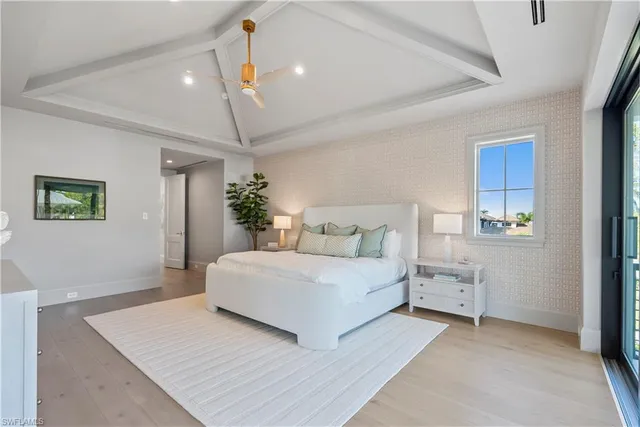 $17,950,000 | 285 Central Avenue, Naples, FL 34102