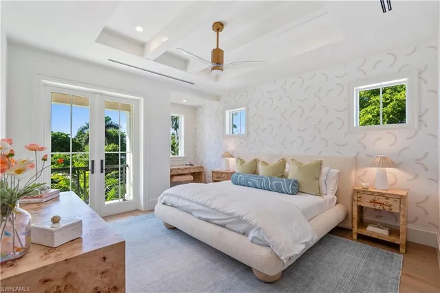 $17,950,000 | 285 Central Avenue, Naples, FL 34102