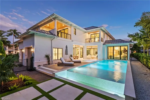 $17,950,000 | 285 Central Avenue, Naples, FL 34102