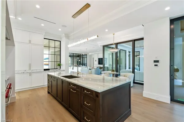 $17,950,000 | 285 Central Avenue, Naples, FL 34102