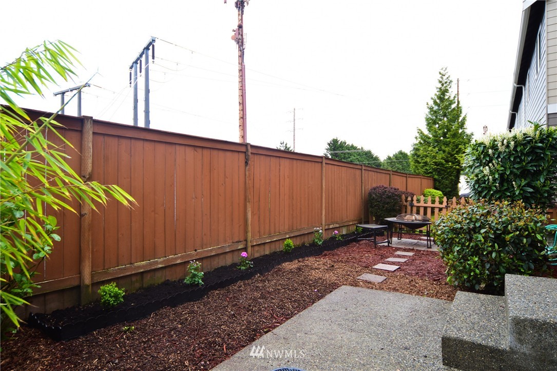 4028 Northeast 4th Place Renton, WA 98056 - Photo 22 of 24 Gallery Image 22