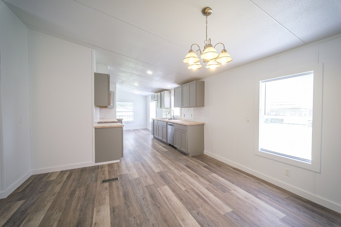 6018 Barney Lane Rosharon, TX 77583 - Photo 14 of 39