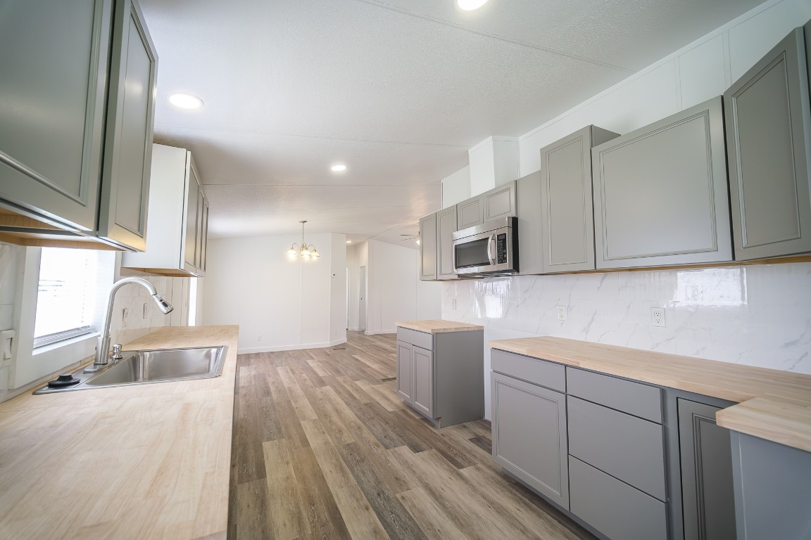 6018 Barney Lane Rosharon, TX 77583 - Photo 21 of 39