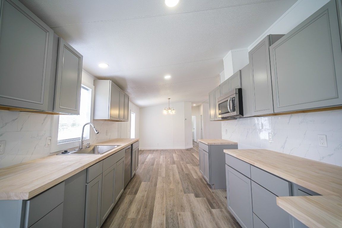 6018 Barney Lane Rosharon, TX 77583 - Photo 22 of 39