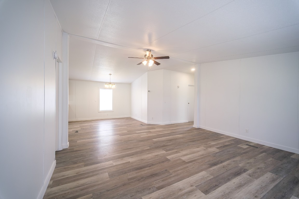 6018 Barney Lane Rosharon, TX 77583 - Photo 10 of 39