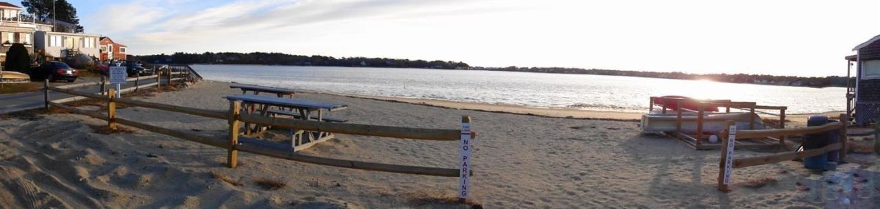 20 Knollview Road, Unit 20B Buzzards Bay, MA 02532 - Photo 24 of 25 a view of a terrace with sitting space