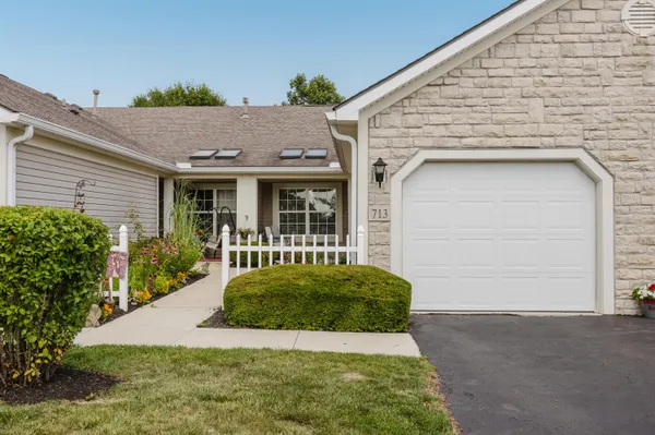 $219,000 | 713 Kildow Court, Ashville, OH 43103
