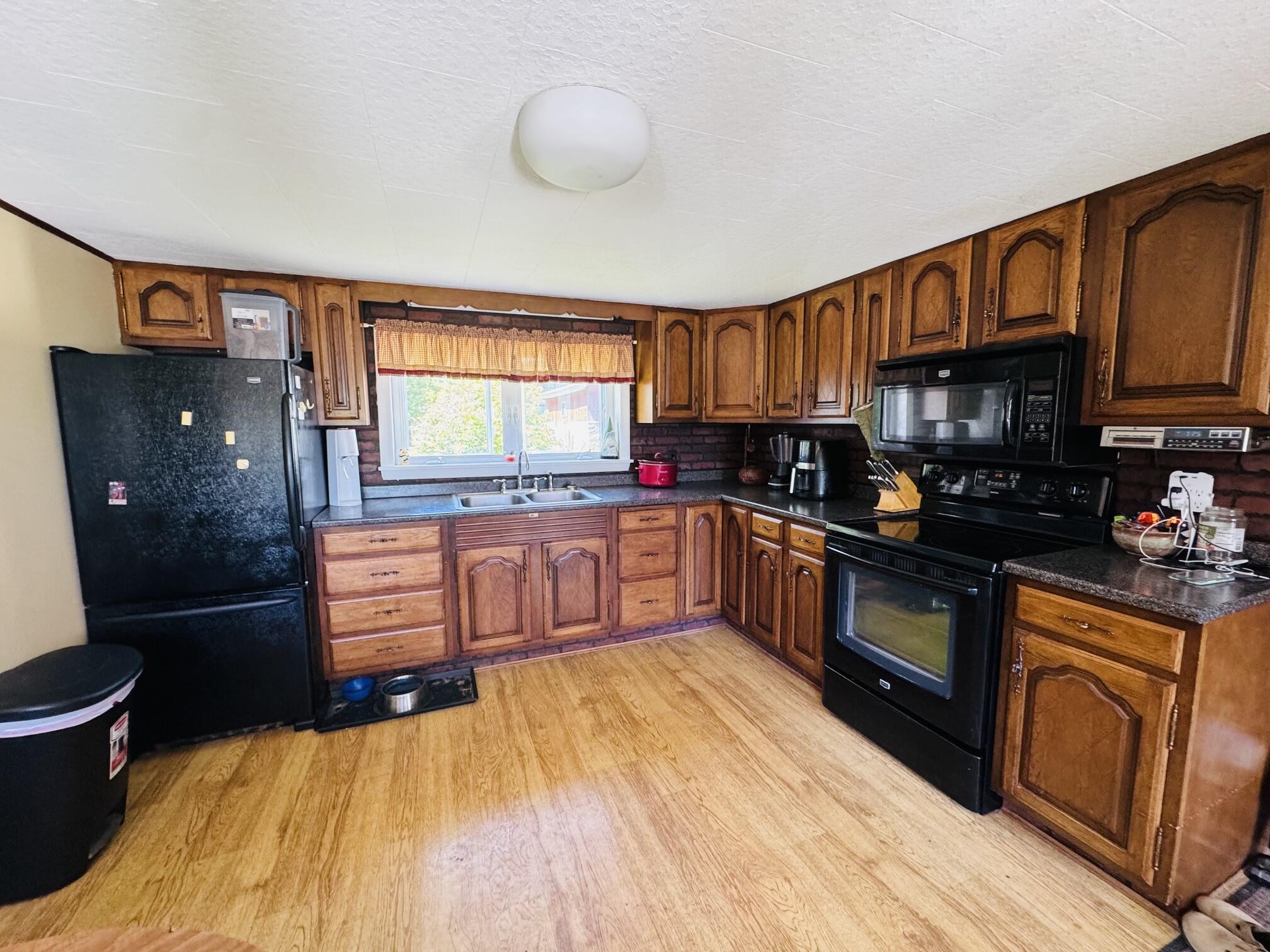 1 Hall Street Patten, ME 04765 - Photo 5 of 16 1000001596
