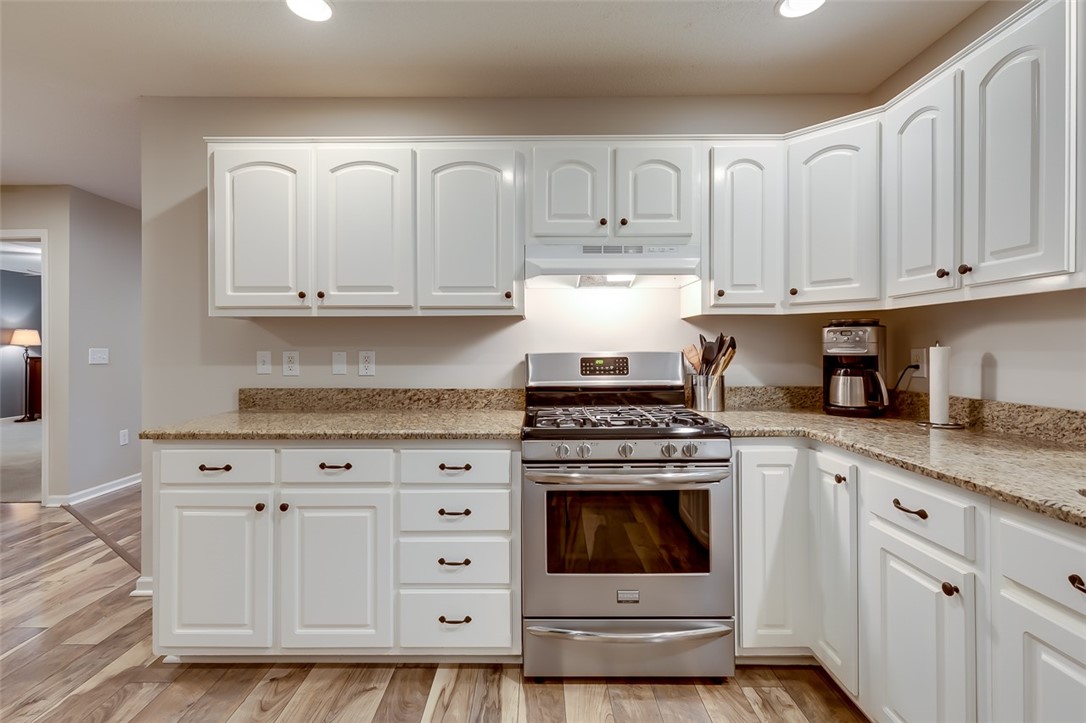 2163 Shea Lane Seneca, SC 29672 - Photo 15 of 31 Gallery Image 15