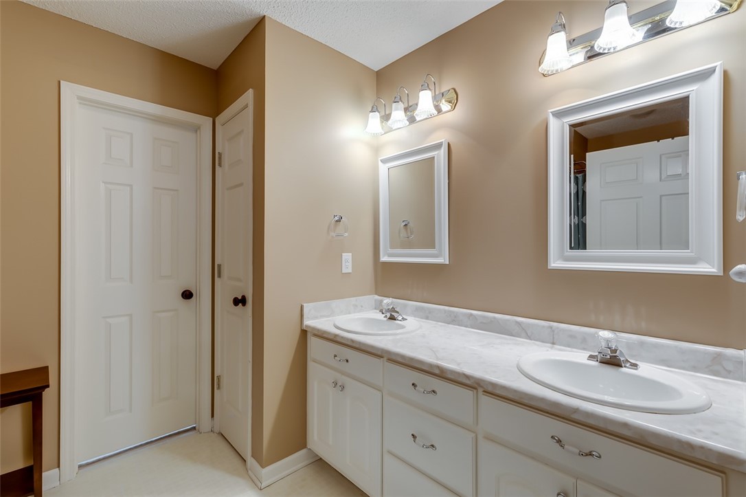 2163 Shea Lane Seneca, SC 29672 - Photo 25 of 31 Master bath with its double sinks, linen closet an