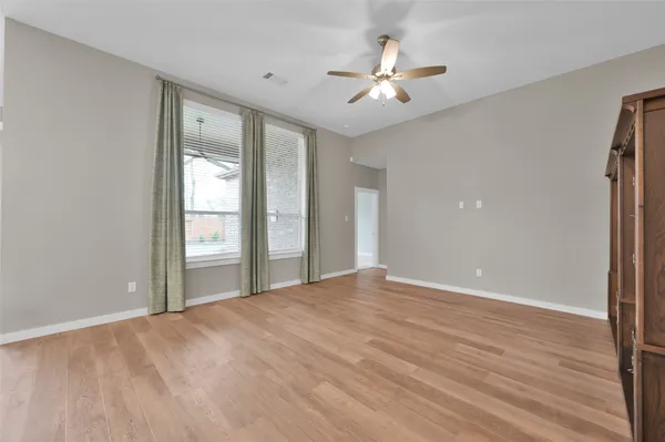 $295,000 | 14960 Scarlet Branch Drive, Conroe, TX 77302