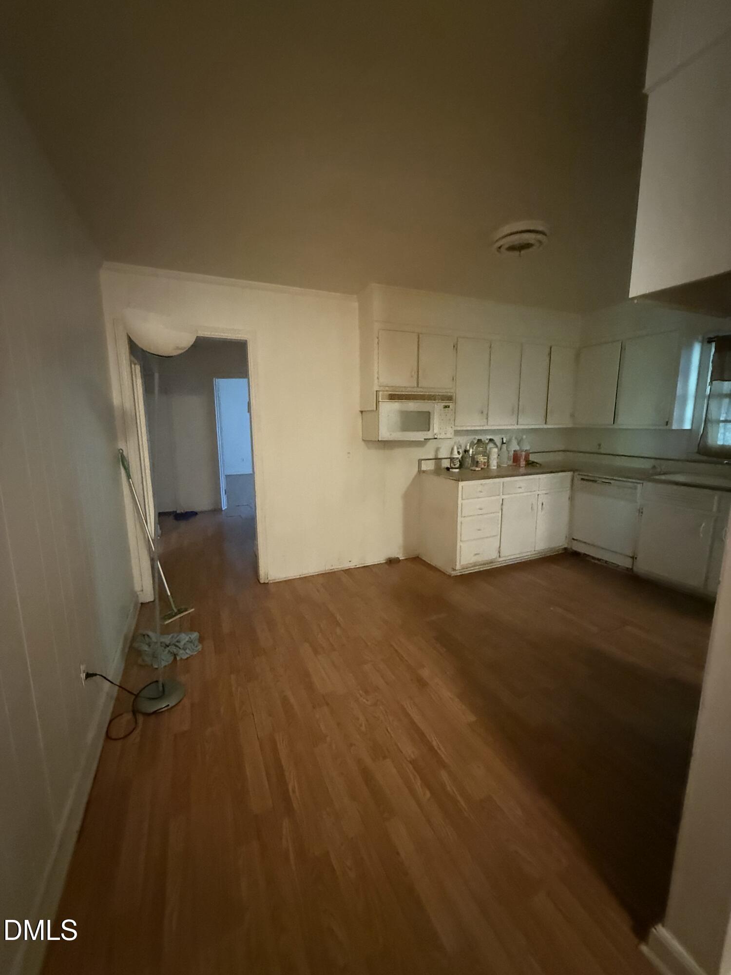 611 East Raleigh Street Siler City, NC 27344 - Photo 5 of 9