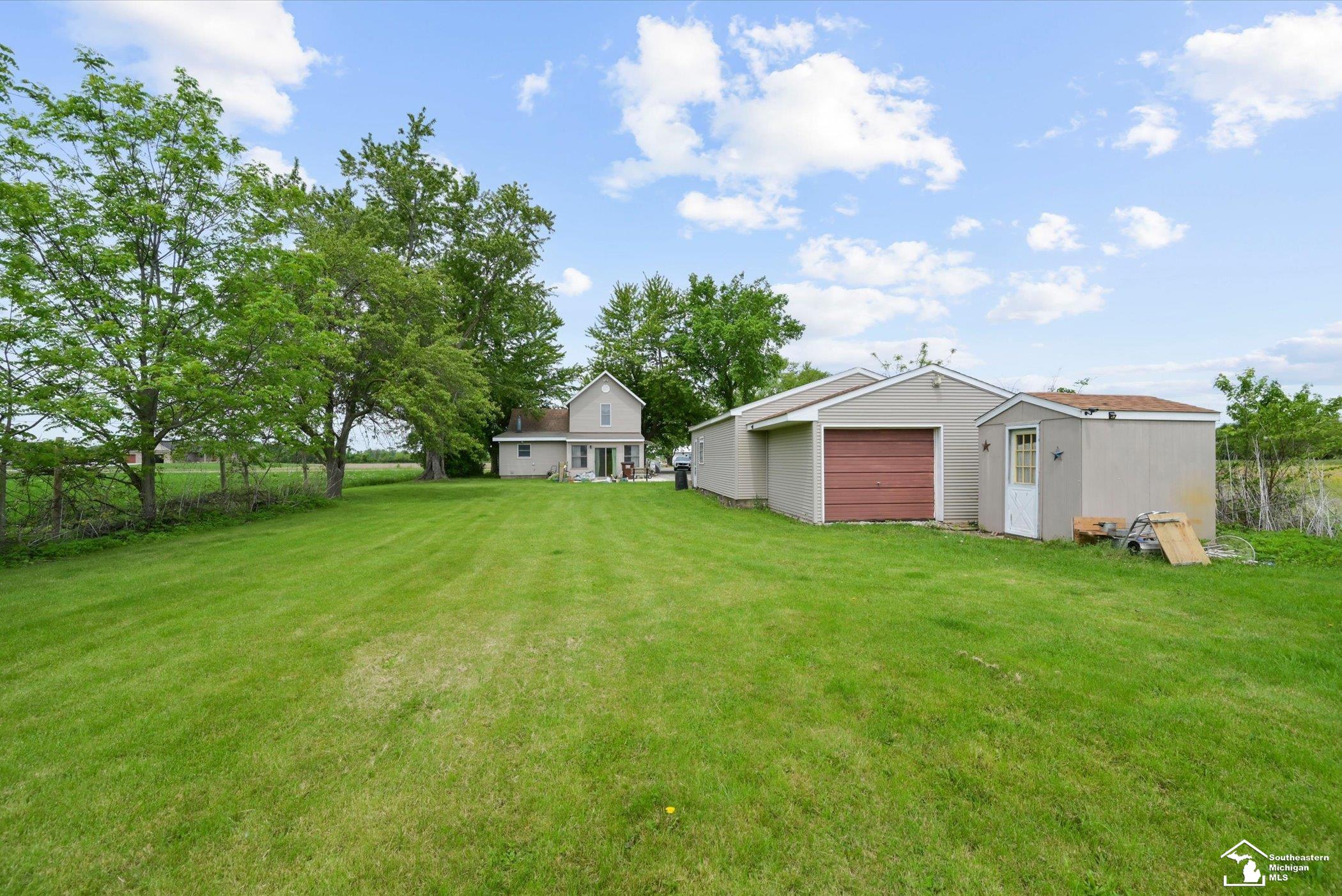 750 East Labo Road Carleton, MI 48117 - Photo 25 of 30
