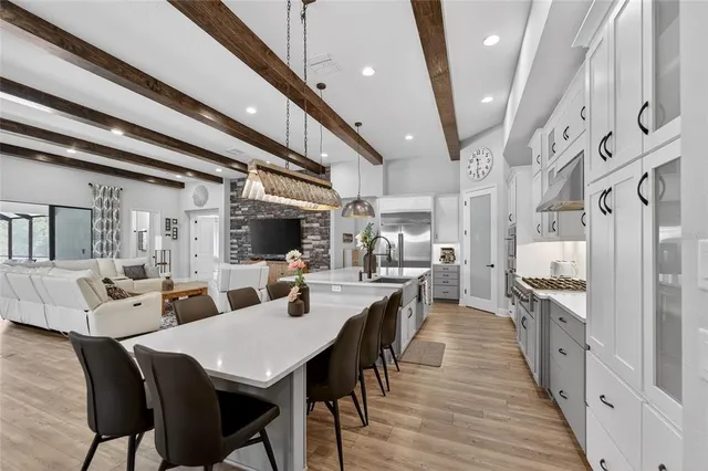 $1,420,000 | 10579 Meadowrun Drive, Lithia, FL 33547