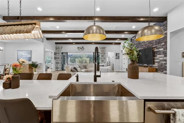 $1,420,000 | 10579 Meadowrun Drive, Lithia, FL 33547