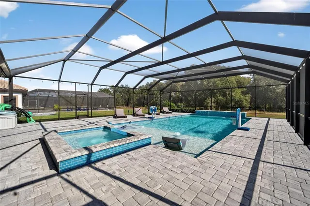 $1,420,000 | 10579 Meadowrun Drive, Lithia, FL 33547