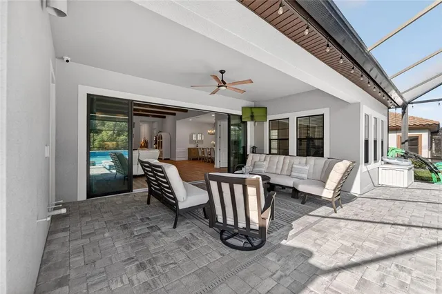 $1,420,000 | 10579 Meadowrun Drive, Lithia, FL 33547