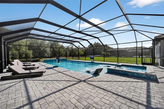 $1,420,000 | 10579 Meadowrun Drive, Lithia, FL 33547