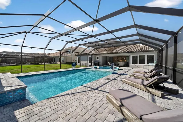 $1,420,000 | 10579 Meadowrun Drive, Lithia, FL 33547