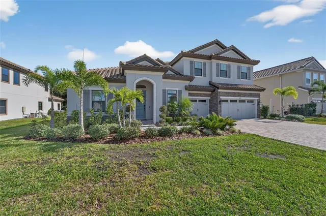 $1,420,000 | 10579 Meadowrun Drive, Lithia, FL 33547