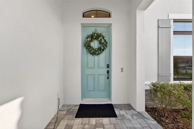 $1,420,000 | 10579 Meadowrun Drive, Lithia, FL 33547