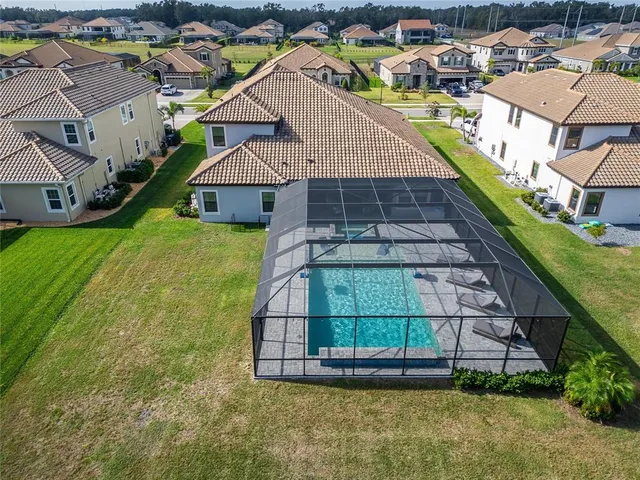 $1,420,000 | 10579 Meadowrun Drive, Lithia, FL 33547