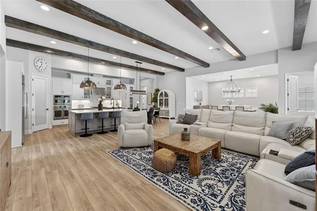 $1,420,000 | 10579 Meadowrun Drive, Lithia, FL 33547