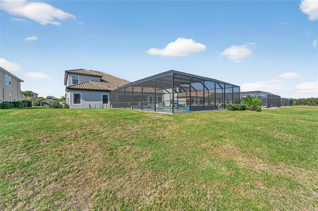 $1,420,000 | 10579 Meadowrun Drive, Lithia, FL 33547