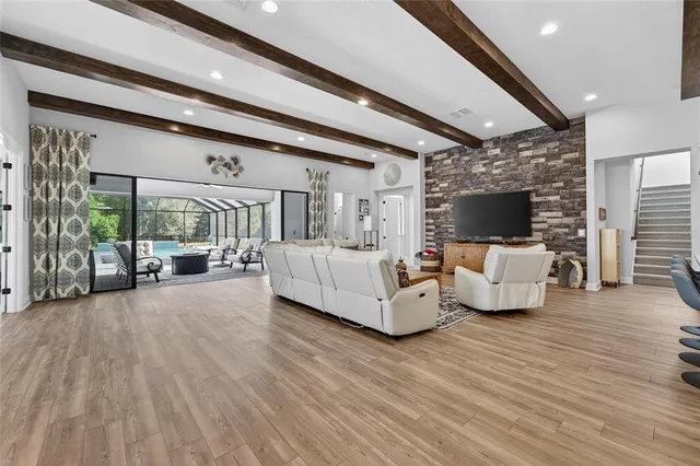 $1,420,000 | 10579 Meadowrun Drive, Lithia, FL 33547