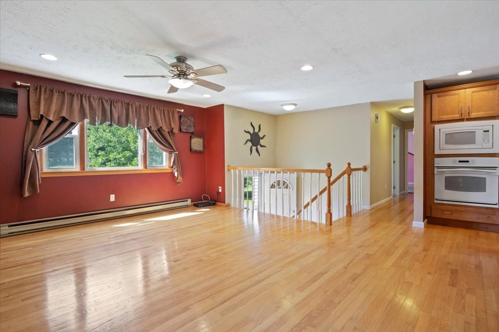 11 Shelly Road Norton, MA 02766 - Photo 5 of 35 Gallery Image 5