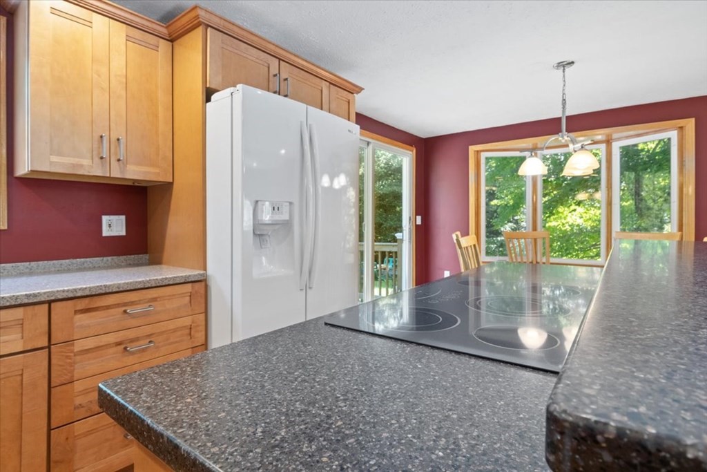 11 Shelly Road Norton, MA 02766 - Photo 10 of 35 Gallery Image 10