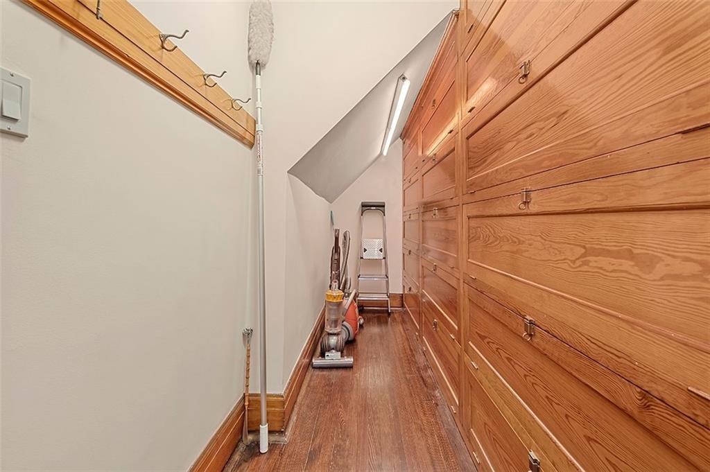 1342 Inverness Avenue Pittsburgh, PA 15217 - Photo 25 of 40 a view of a balcony with wooden floor
