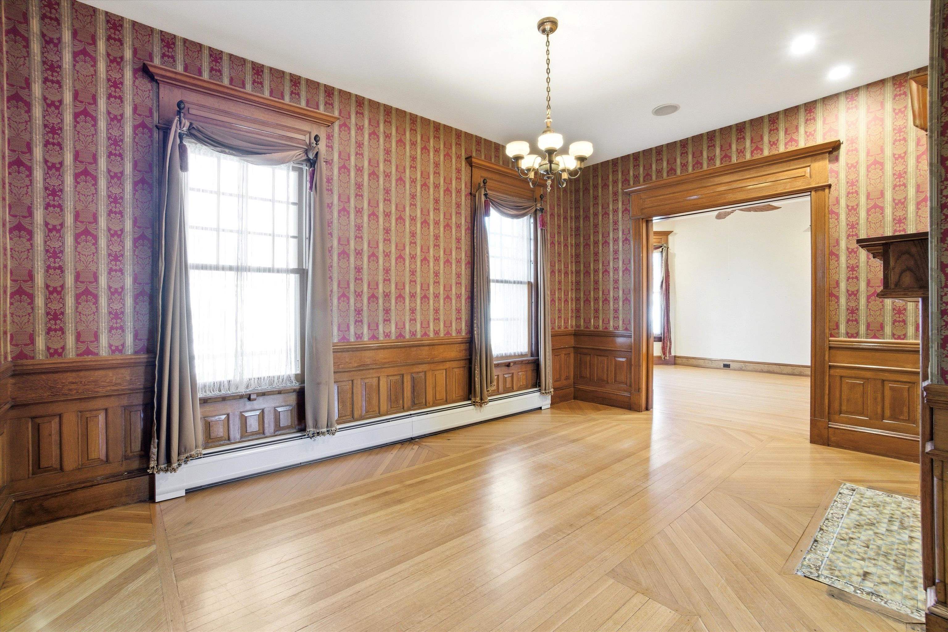 631 Lake Avenue Manchester, NH 03103 - Photo 17 of 57