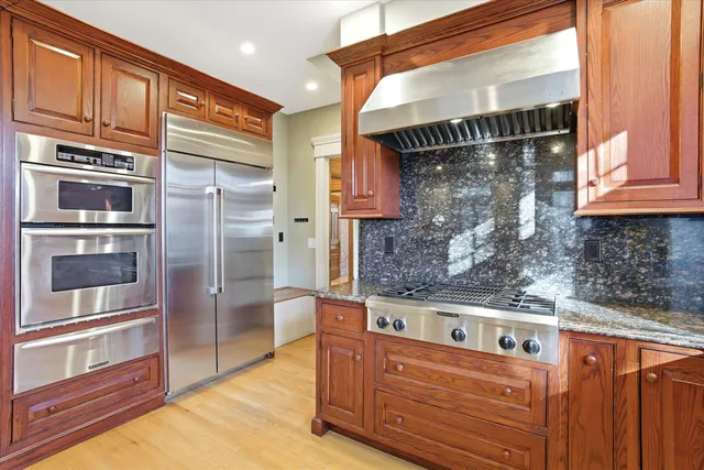 $750,000 | 631 Lake Avenue, Manchester, NH 03103