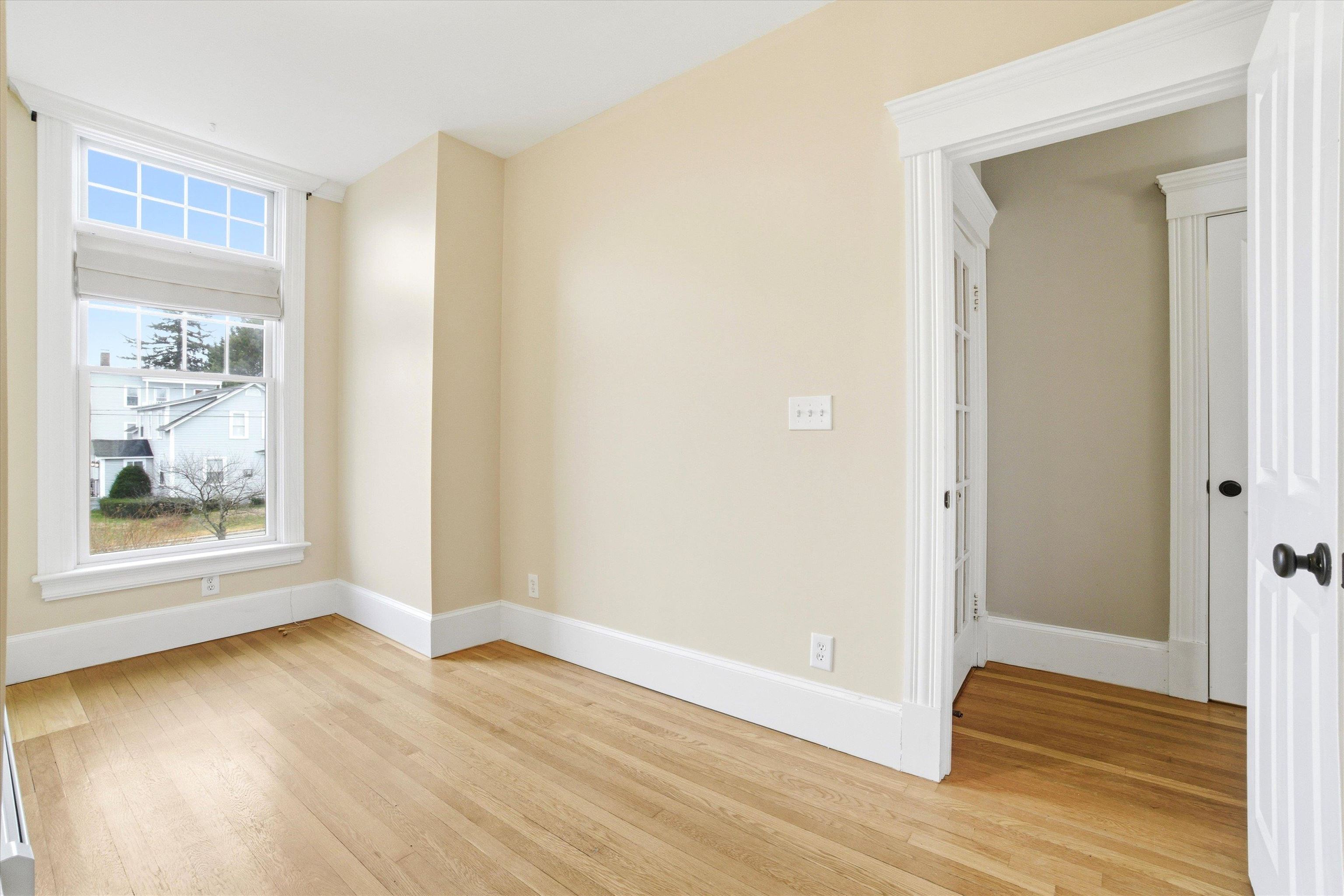 631 Lake Avenue Manchester, NH 03103 - Photo 28 of 57