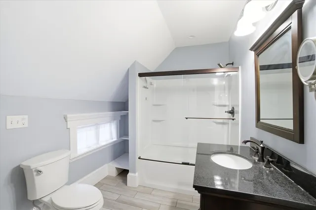 $750,000 | 631 Lake Avenue, Manchester, NH 03103