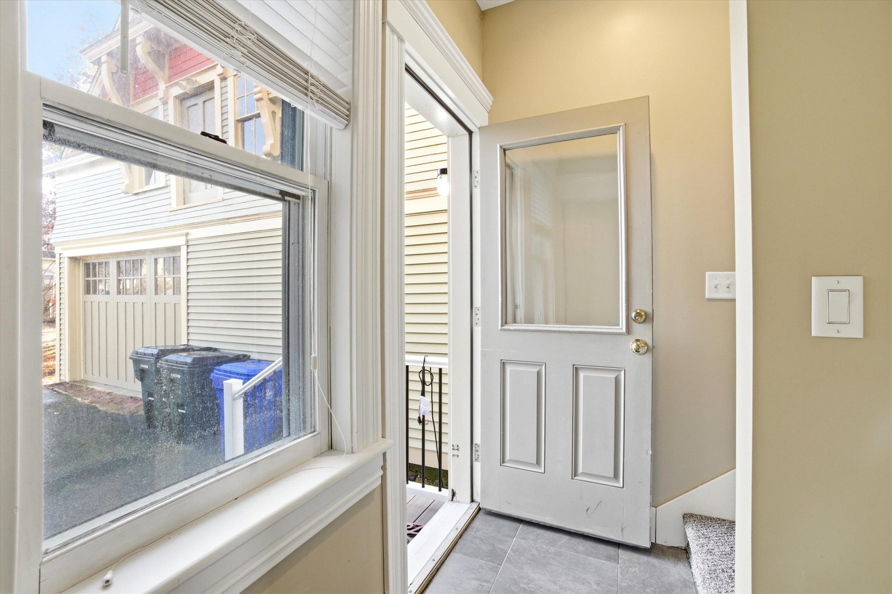 631 Lake Avenue Manchester, NH 03103 - Photo 35 of 57