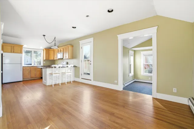 $750,000 | 631 Lake Avenue, Manchester, NH 03103