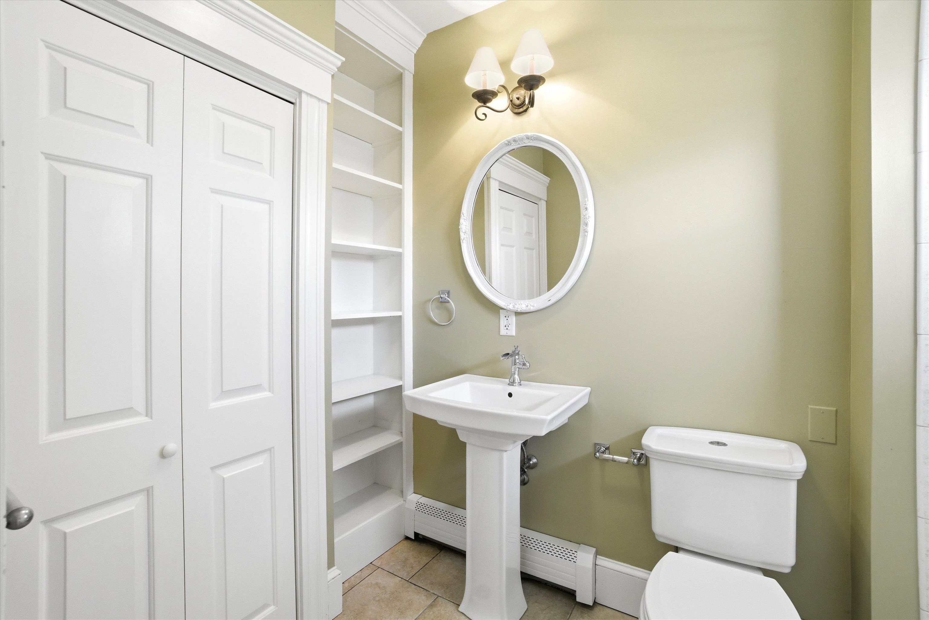 631 Lake Avenue Manchester, NH 03103 - Photo 45 of 57