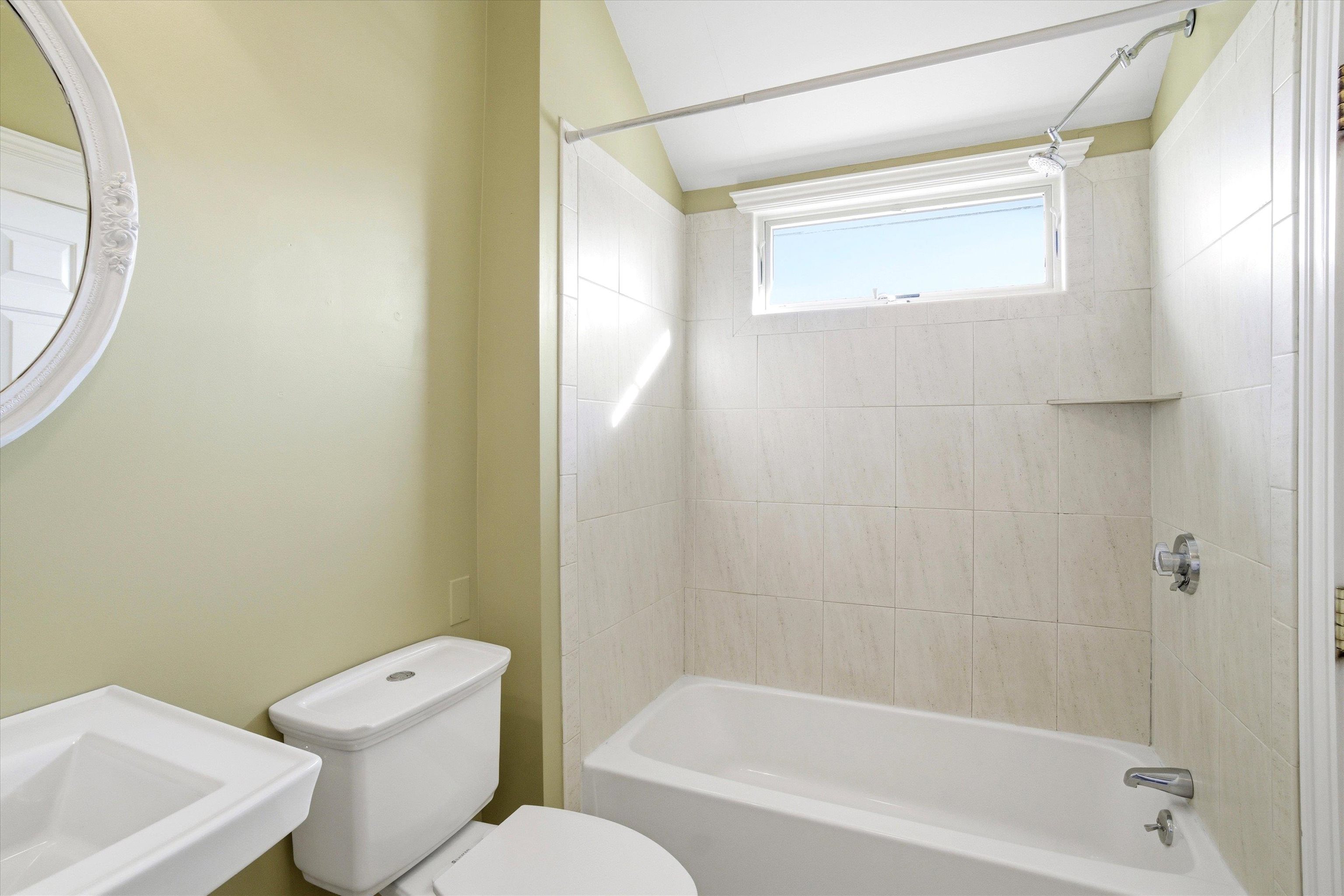 631 Lake Avenue Manchester, NH 03103 - Photo 46 of 57