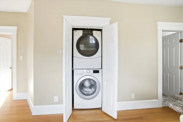 $750,000 | 631 Lake Avenue, Manchester, NH 03103