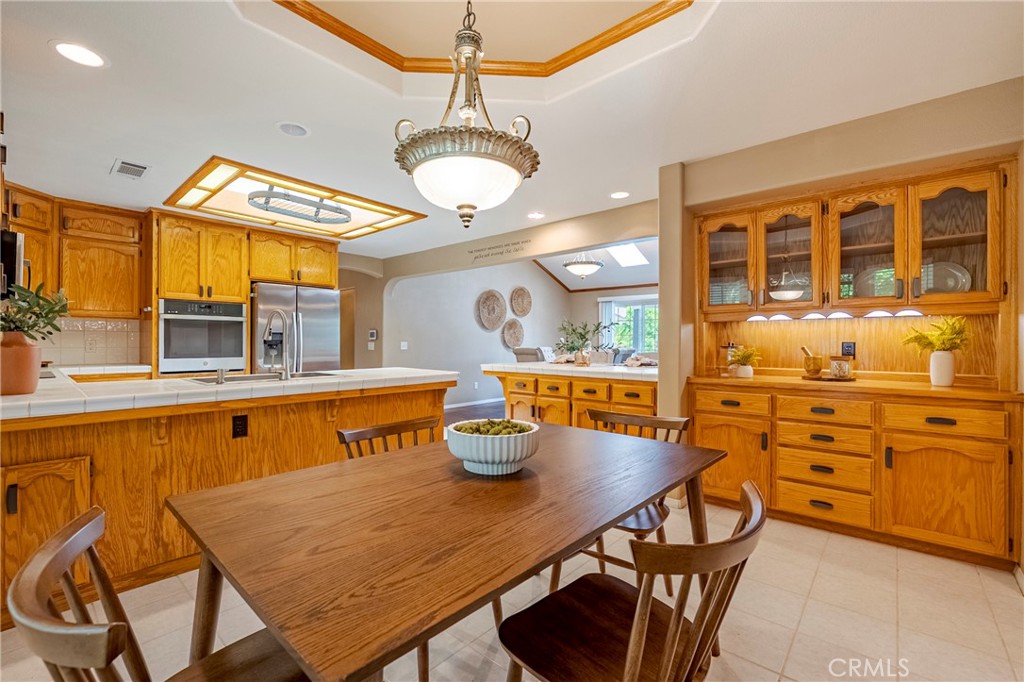 625 Redwing Drive Merced, CA 95340 - Photo 13 of 57 a dining room with furniture and window