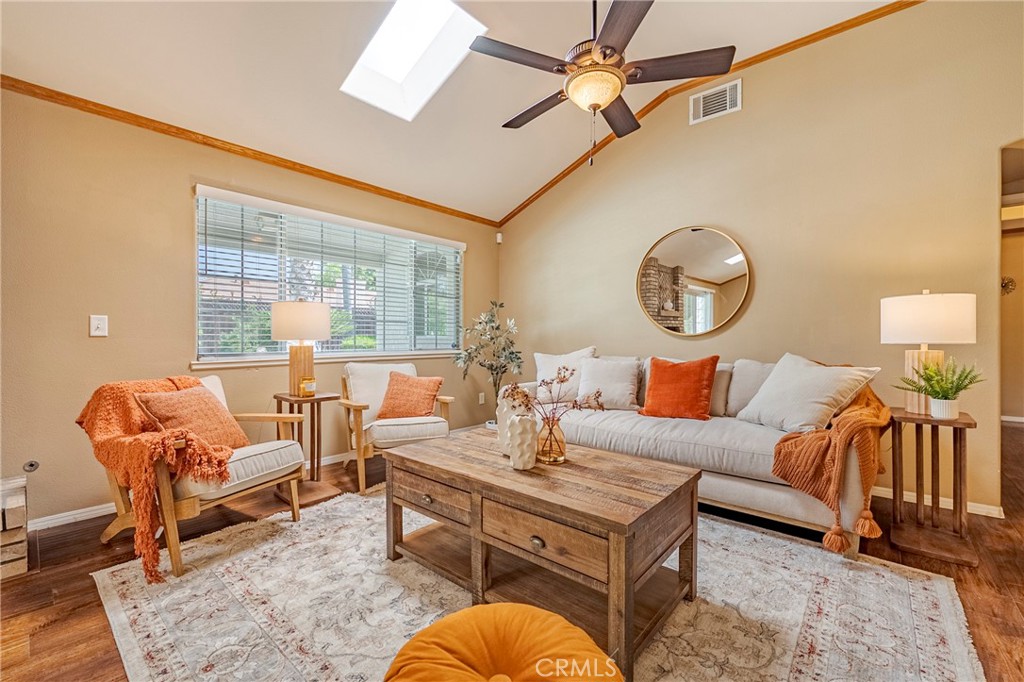 625 Redwing Drive Merced, CA 95340 - Photo 18 of 57 a living room with furniture and a large window