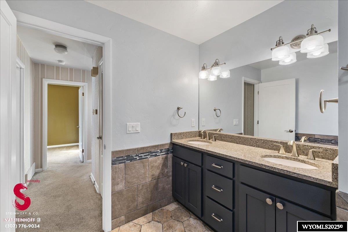 1315 Birch Street Casper, WY 82604 - Photo 11 of 37