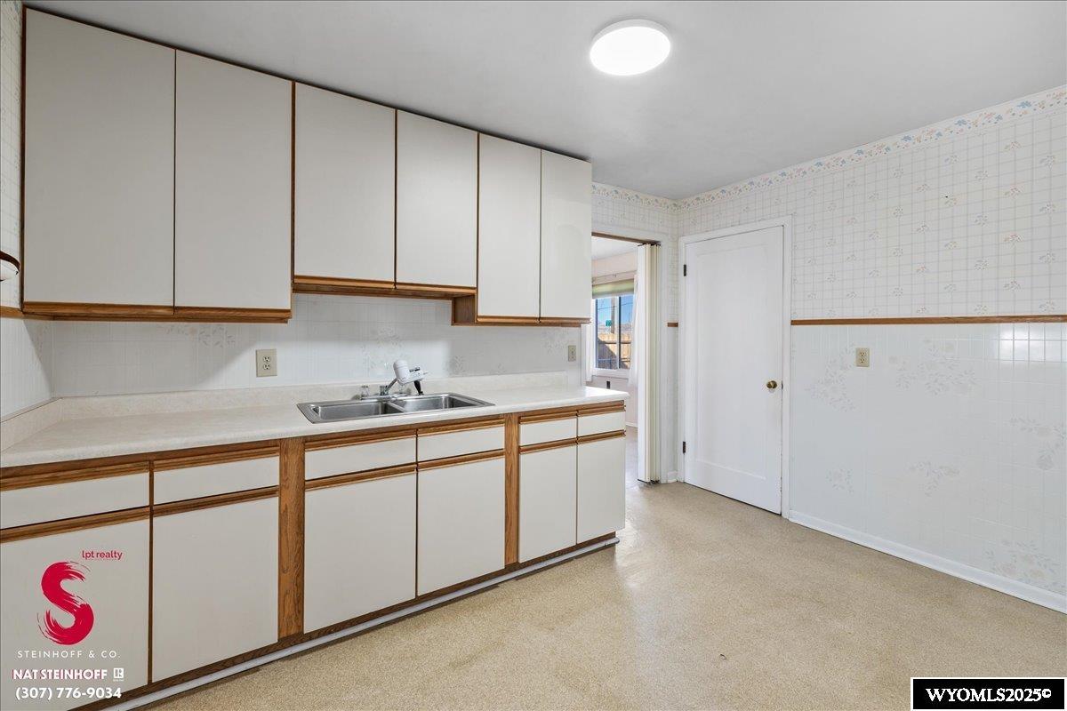 1315 Birch Street Casper, WY 82604 - Photo 19 of 37