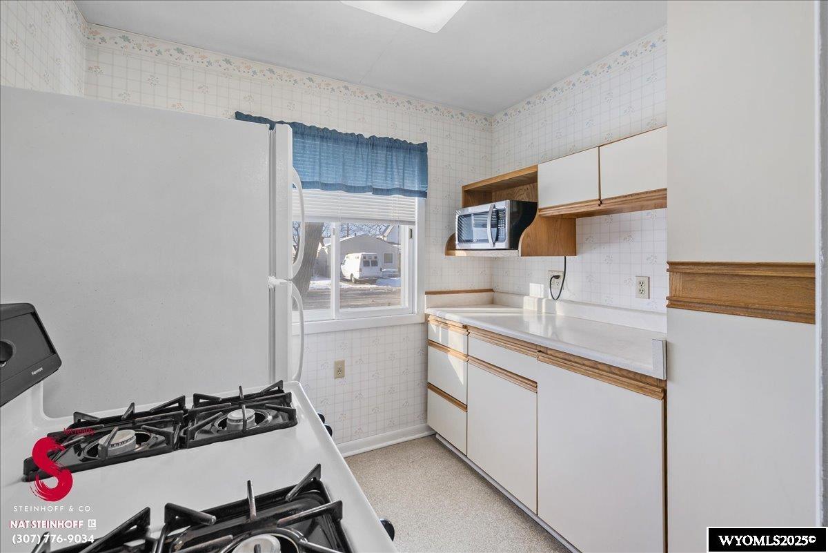 1315 Birch Street Casper, WY 82604 - Photo 23 of 37