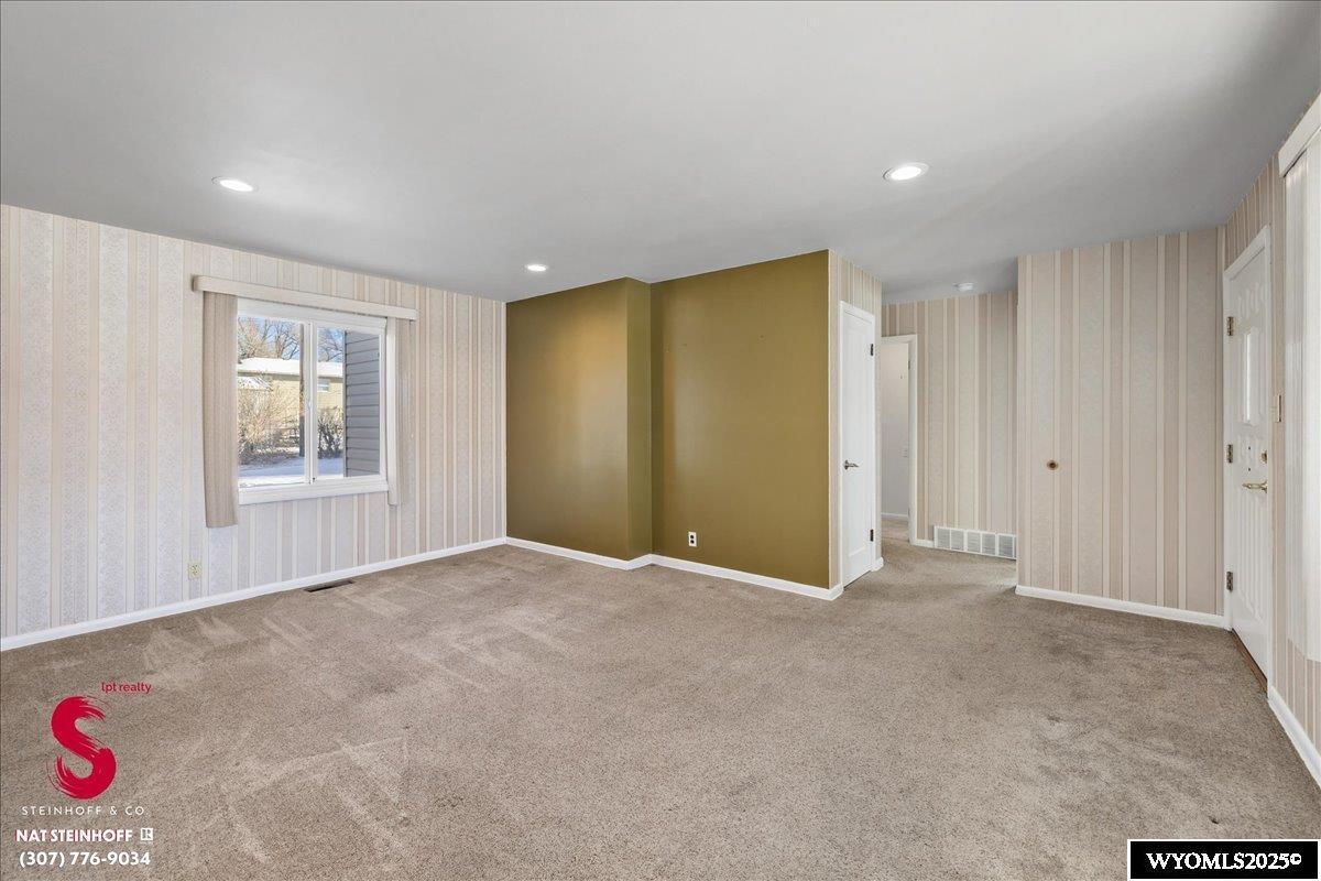 1315 Birch Street Casper, WY 82604 - Photo 8 of 37